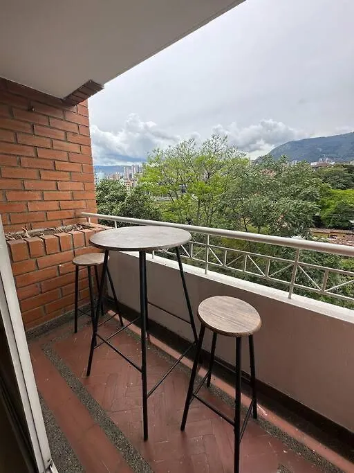 Cozy Studio Apartment In Poblado With Jacuzzi Medellin