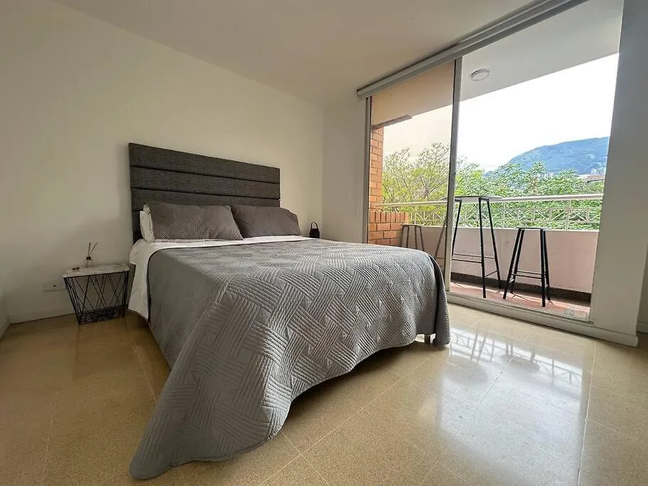 Cozy Studio Apartment In Poblado With Jacuzzi Medellin