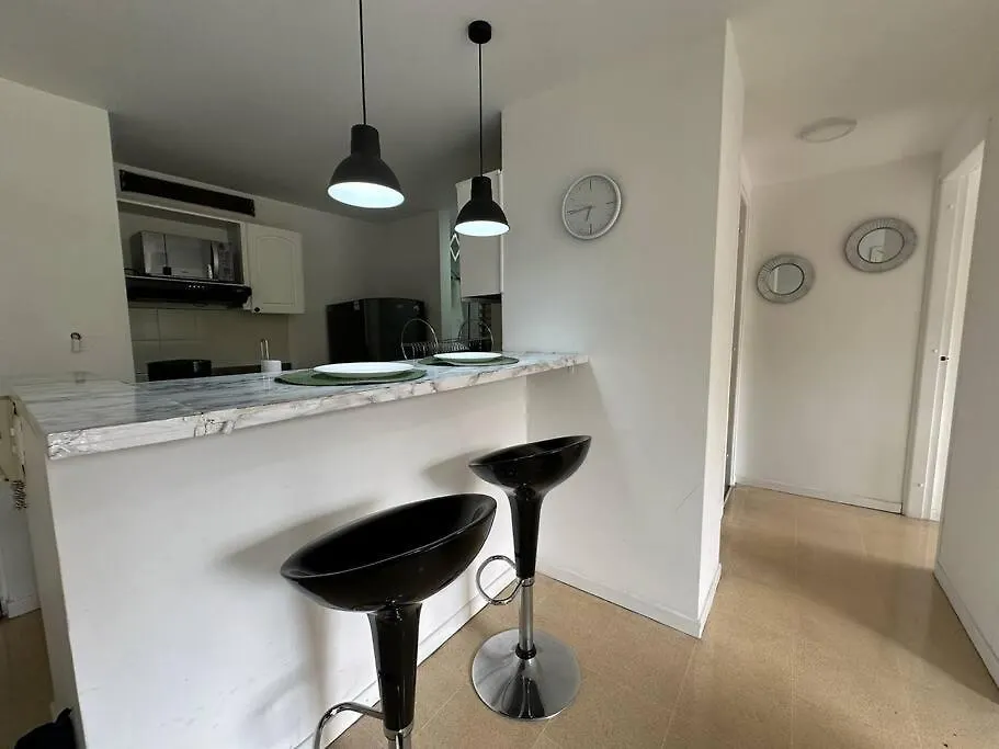 Cozy Studio Apartment In Poblado With Jacuzzi Medellín 0*,